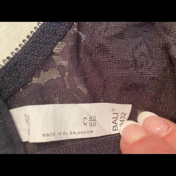 Bali Black Stretch Lace Underwire Bra Sz 40C - Picture 4 of 4